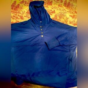New hooded sweatshirts with pockets. Beautiful royal blue.